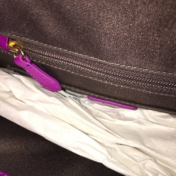 ⭐️⭐️⭐️4X HOST PICK⭐️⭐️⭐️⭐️ NWT Authentic Luana Italy Stud Cross/Clutch - Picture 15 of 16